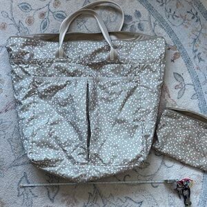 Le Sportsac Floral Tote Bag 18x18x9